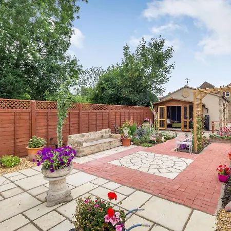 Magnolia Barton (Richmondshire)