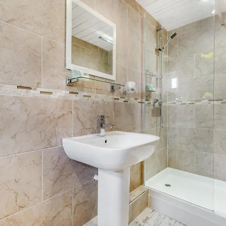 Magnolia * Barton (Richmondshire)